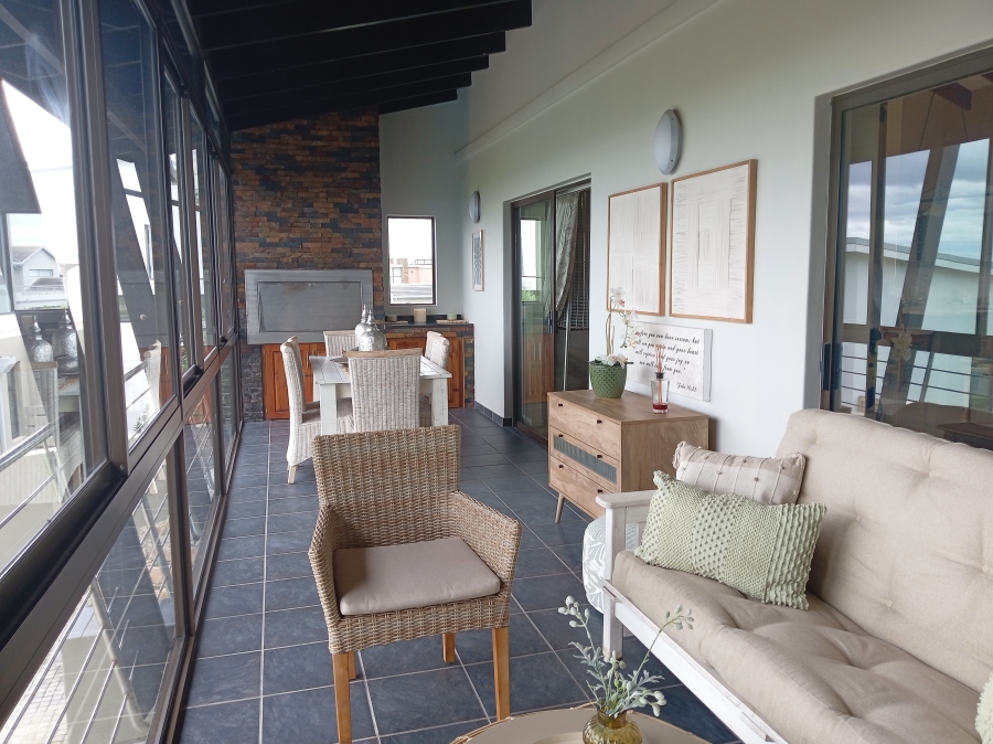 3 Bedroom Property for Sale in Oubaai Western Cape